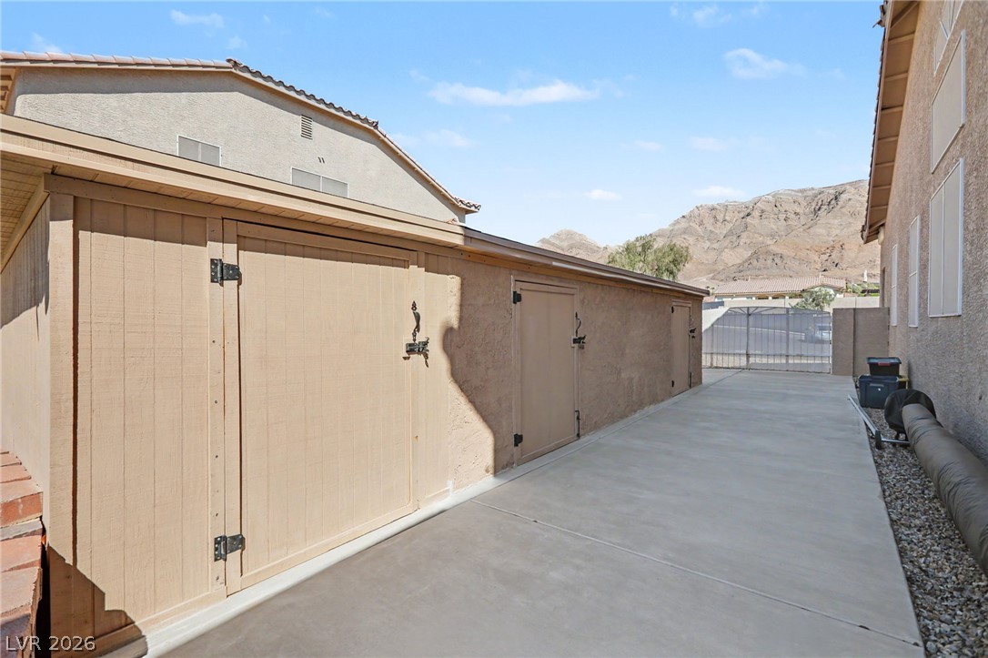 855 Sun Shimmer Place Property Photo 9