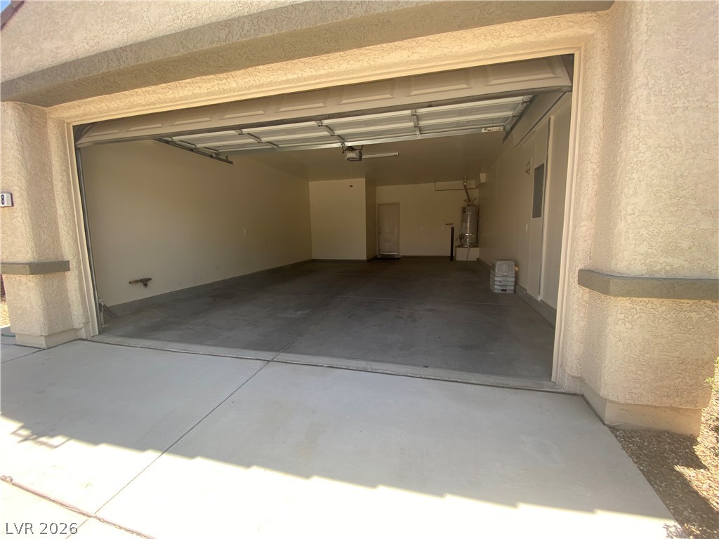 2588 Lockerbie Street Property Photo 3