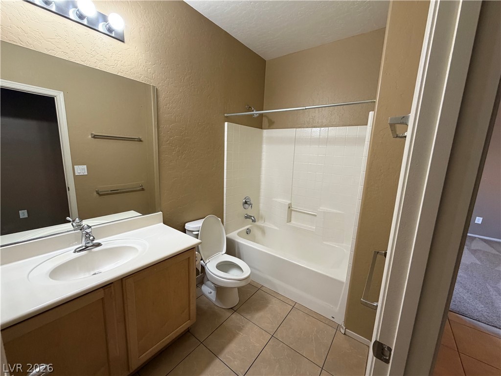 2588 Lockerbie Street Property Photo 7