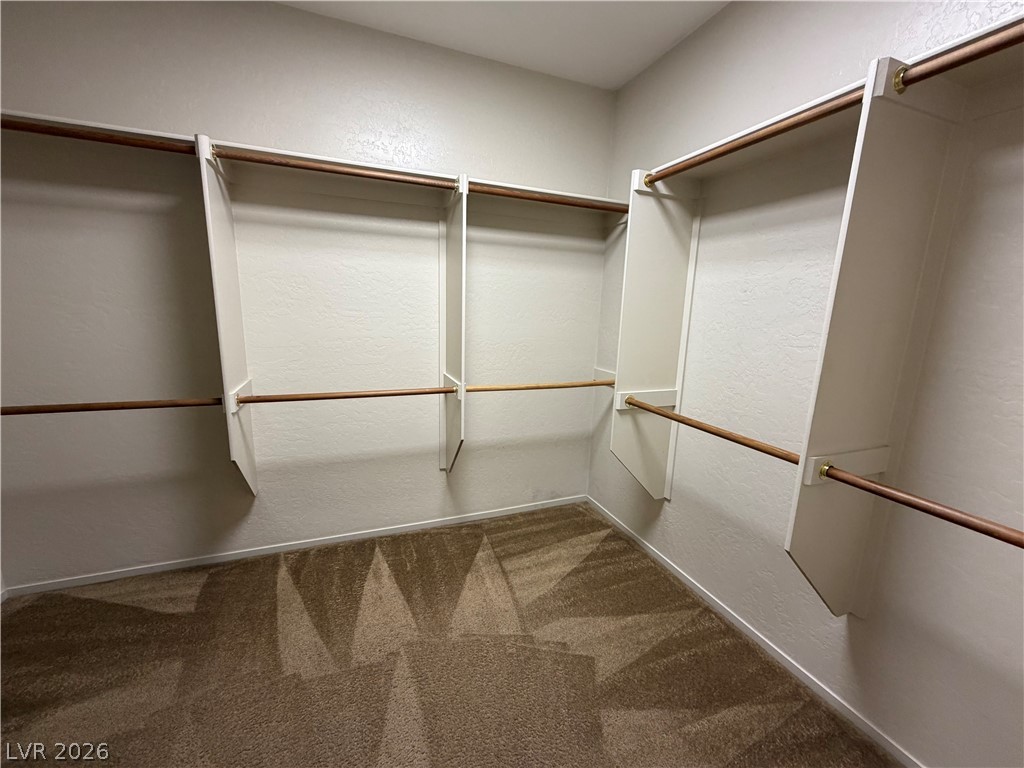 2588 Lockerbie Street Property Photo 13