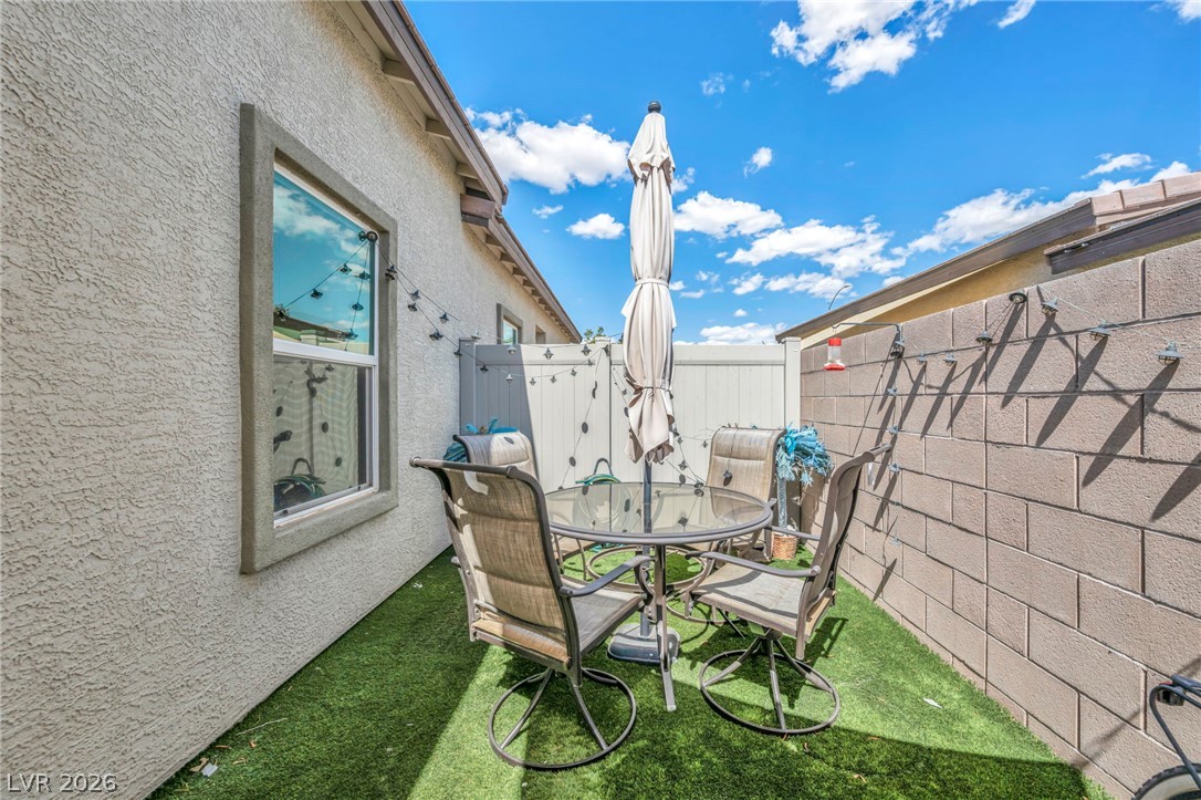 7554 Crested Moon Street Property Photo 15
