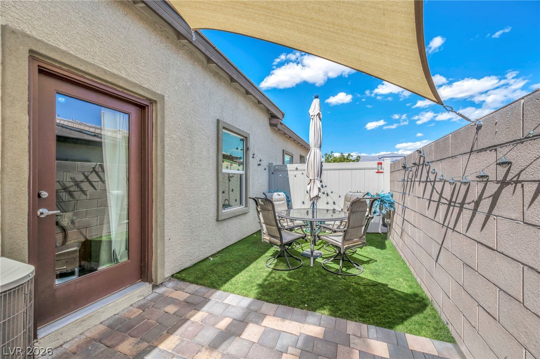 7554 Crested Moon Street Property Photo 17