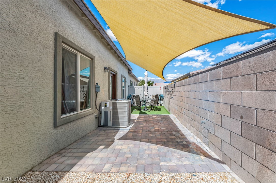 7554 Crested Moon Street Property Photo 18