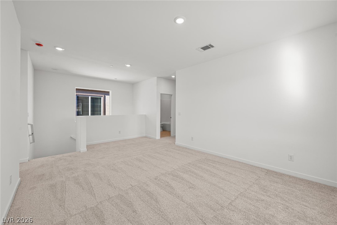 9572 Sagebrush Grove Street Property Photo 16