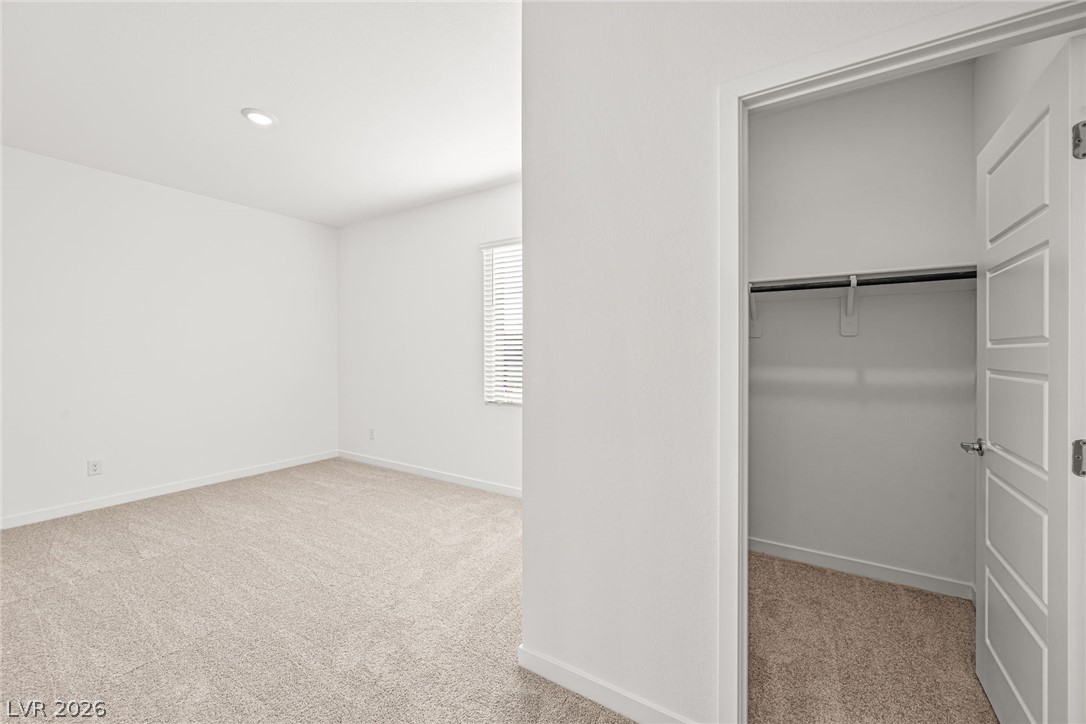 9572 Sagebrush Grove Street Property Photo 17