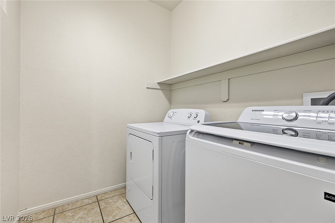 10279 Early Morning Avenue Property Photo 25