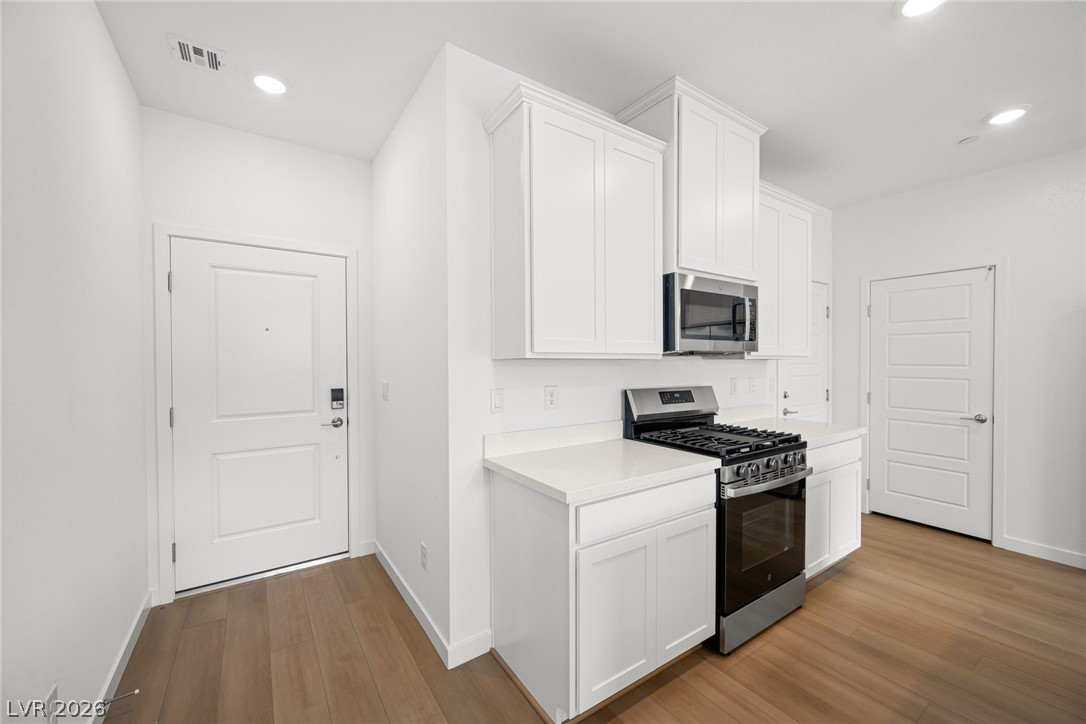 9567 Agave Grove Court Property Photo 4