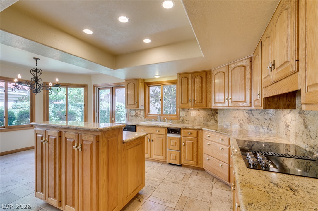 7647 Boca Raton Drive Property Photo 10