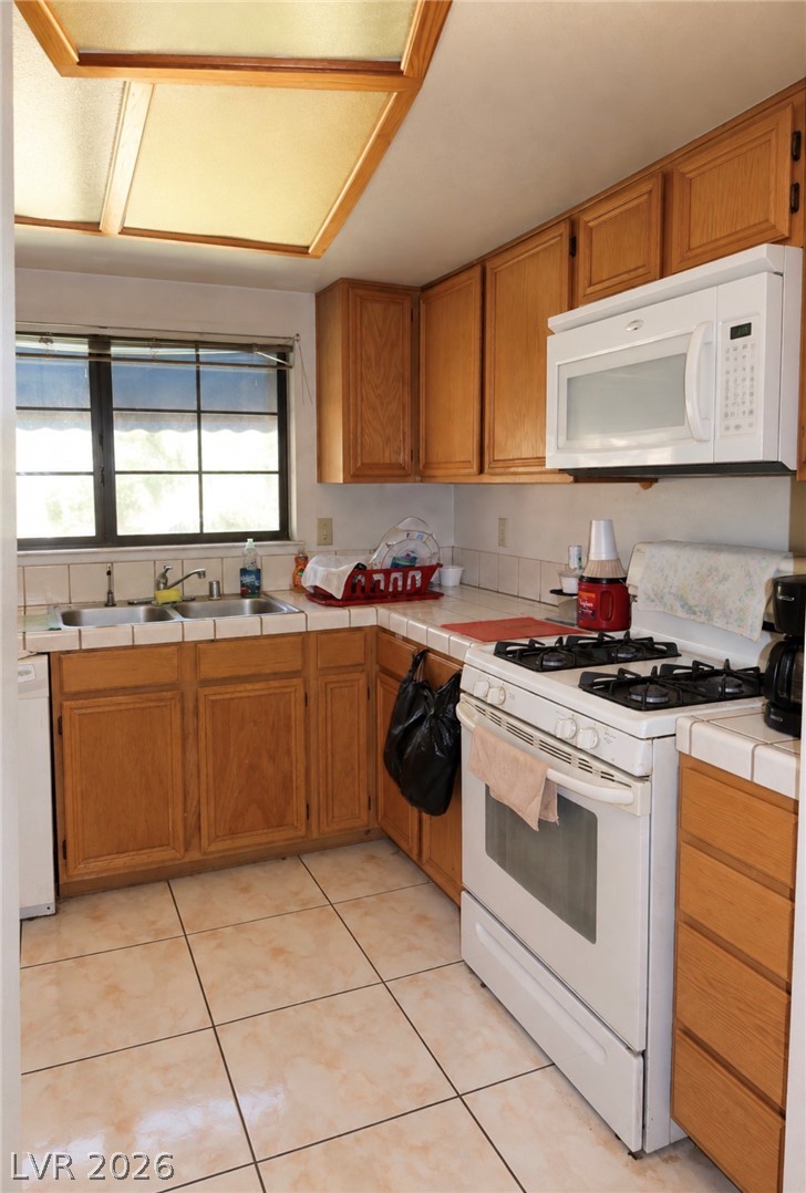 101 Luna Way 242 Property Photo 14