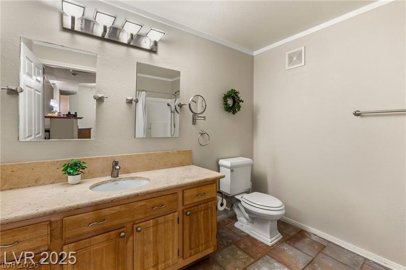 5855 Valley Drive 1080 Property Photo 17