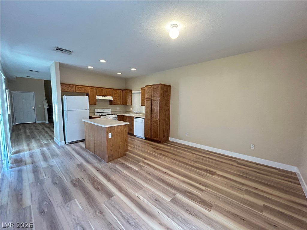 3533 Terraza Mar Avenue Property Photo 4