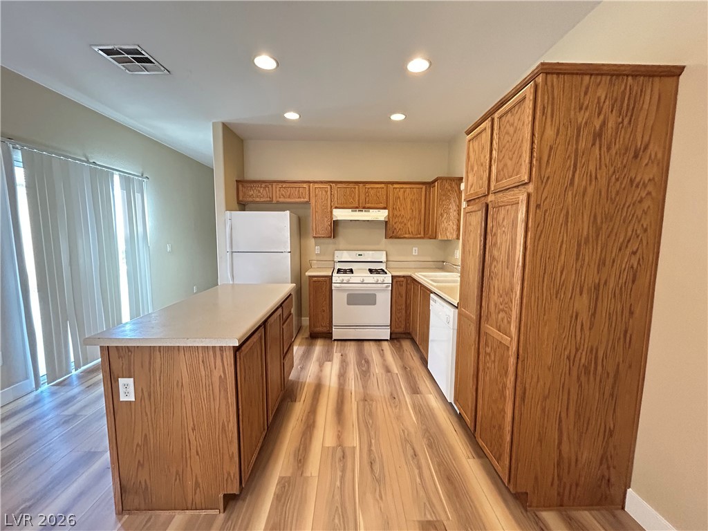 3533 Terraza Mar Avenue Property Photo 5
