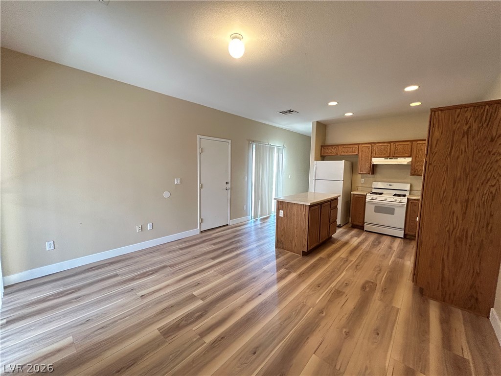 3533 Terraza Mar Avenue Property Photo 8