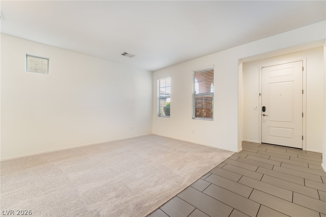 2925 Green Falls Avenue Property Photo 4