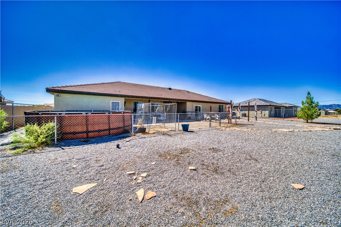 800 East Jaybird Street Property Photo 17