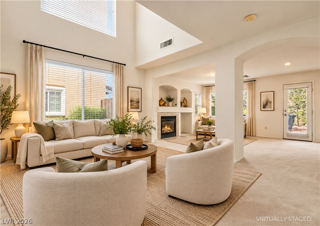 545 Aspen Leaf Street Property Photo 8