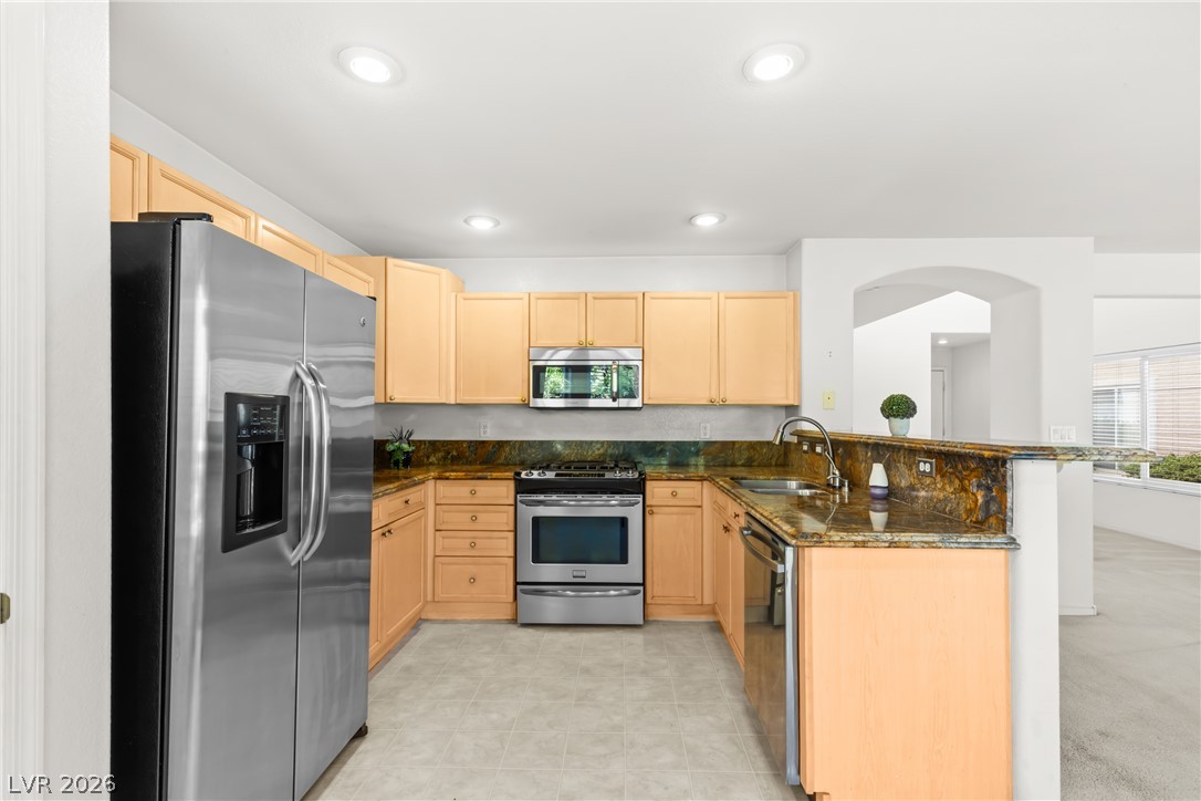 545 Aspen Leaf Street Property Photo 25