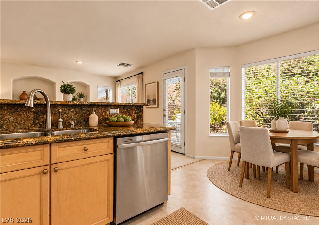 545 Aspen Leaf Street Property Photo 32