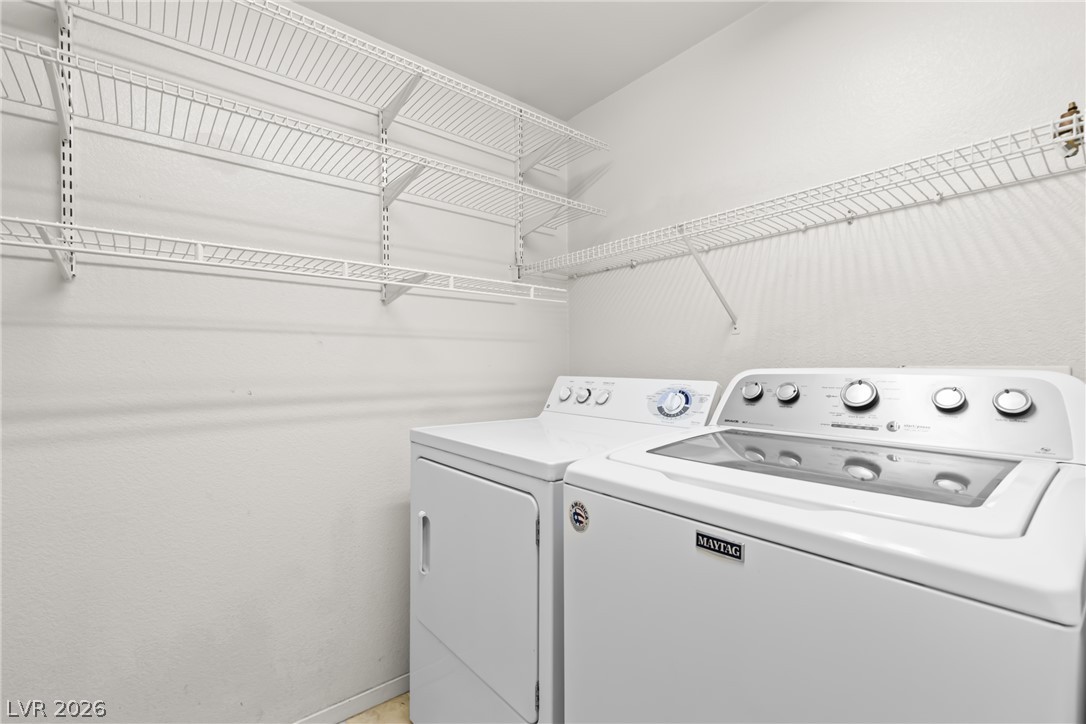 545 Aspen Leaf Street Property Photo 33