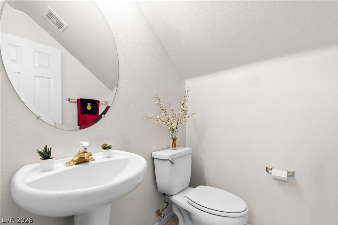 545 Aspen Leaf Street Property Photo 35