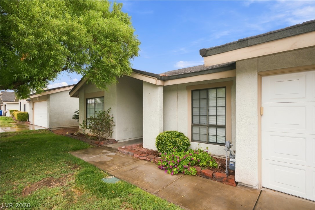 5704 Pearldrop Avenue Property Photo 1