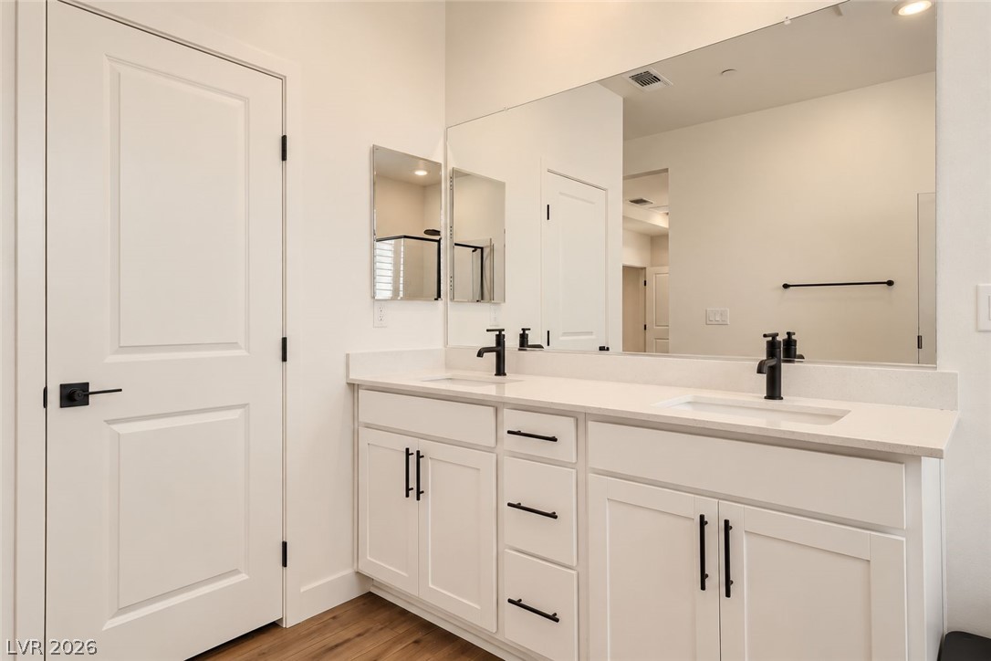 1618 Crested Eagle Street Property Photo 19