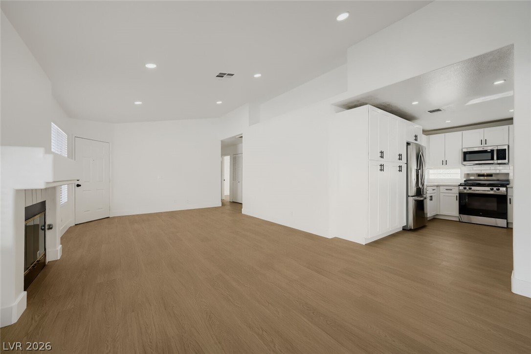5736 Baffy Circle Property Photo 8