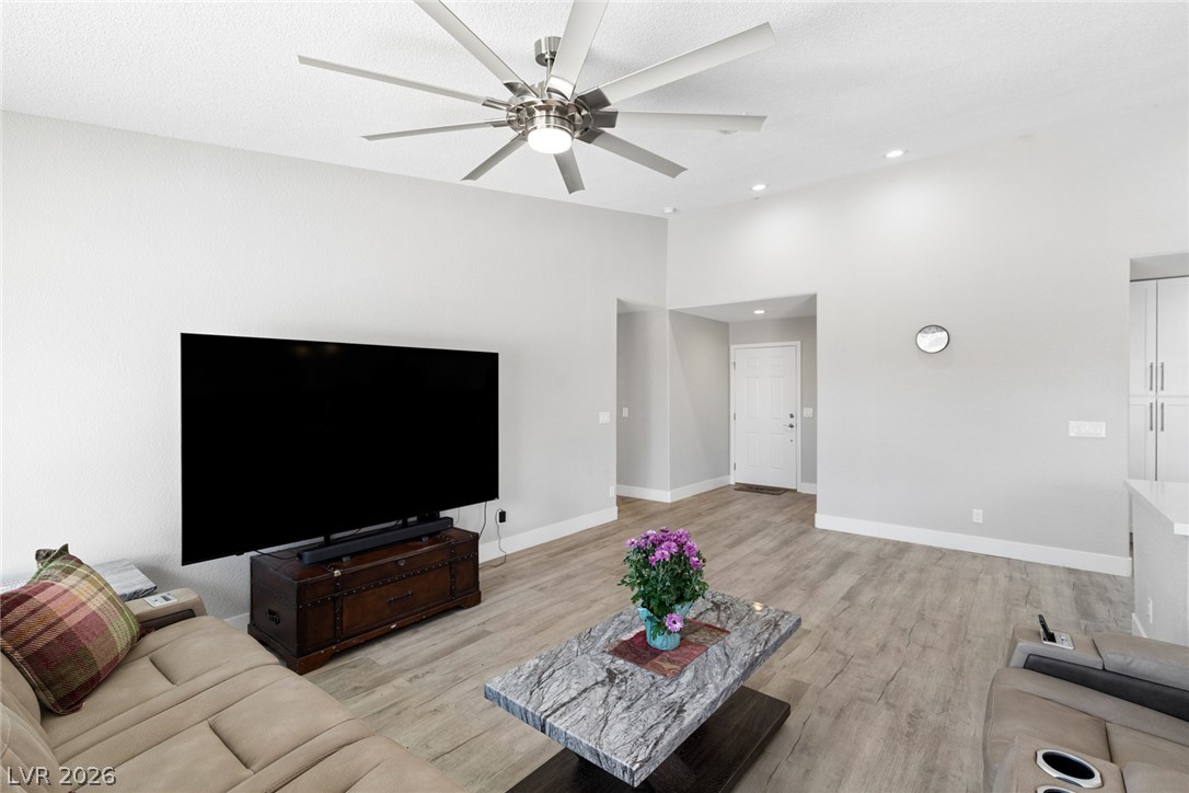 918 Ambusher Street Property Photo 7