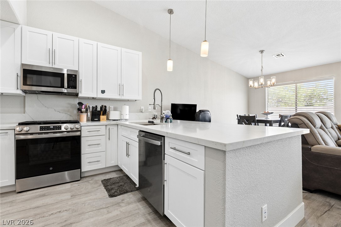 918 Ambusher Street Property Photo 13