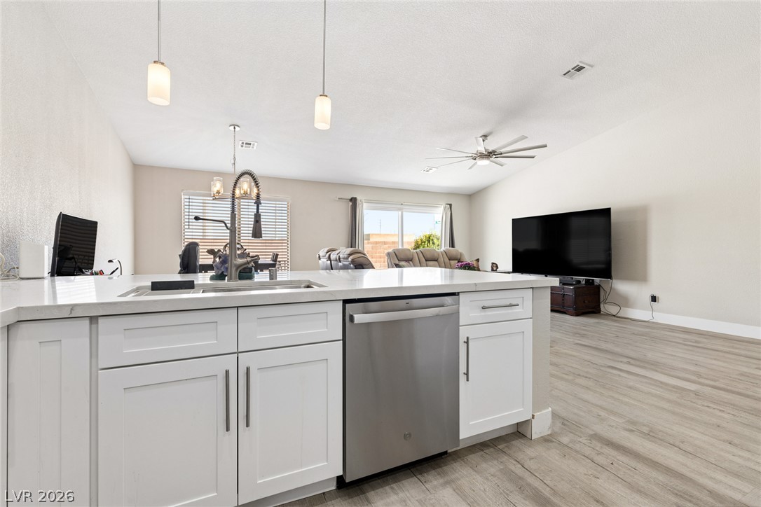 918 Ambusher Street Property Photo 14