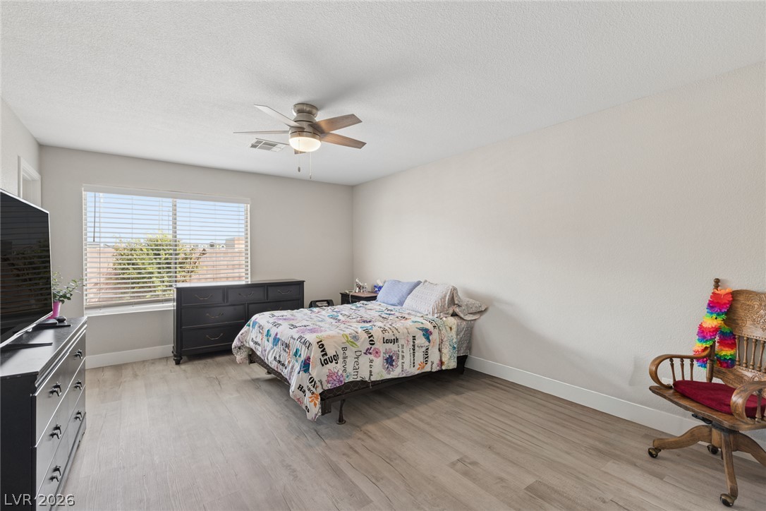 918 Ambusher Street Property Photo 20