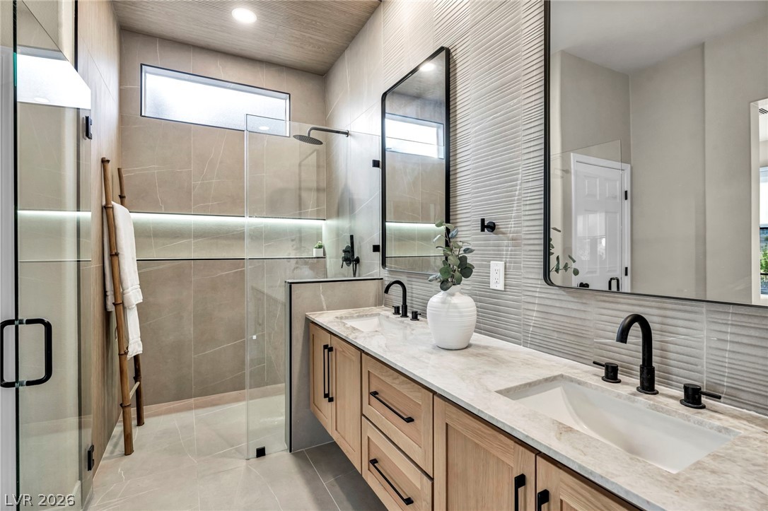9917 Villa Ridge Drive Property Photo 17