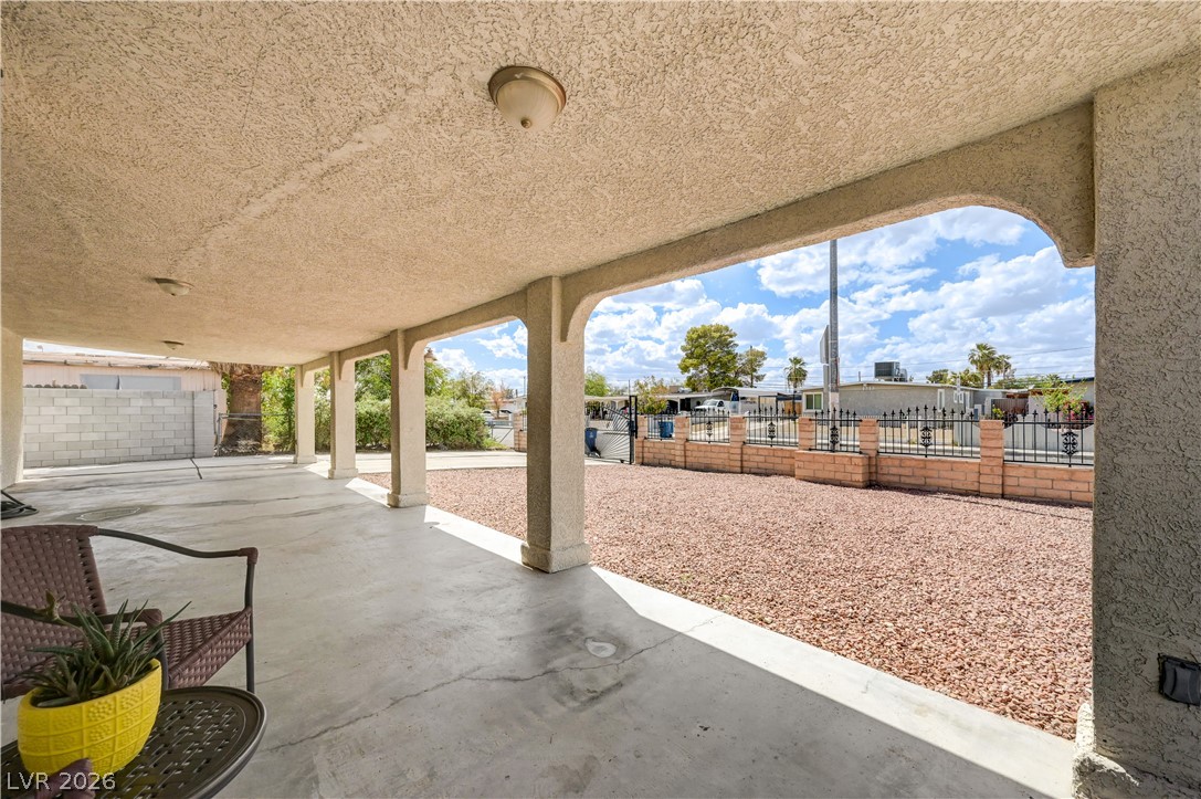 1716 Belmont Street Property Photo 7
