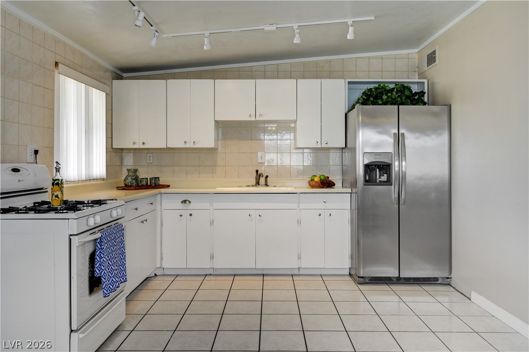 1716 Belmont Street Property Photo 12