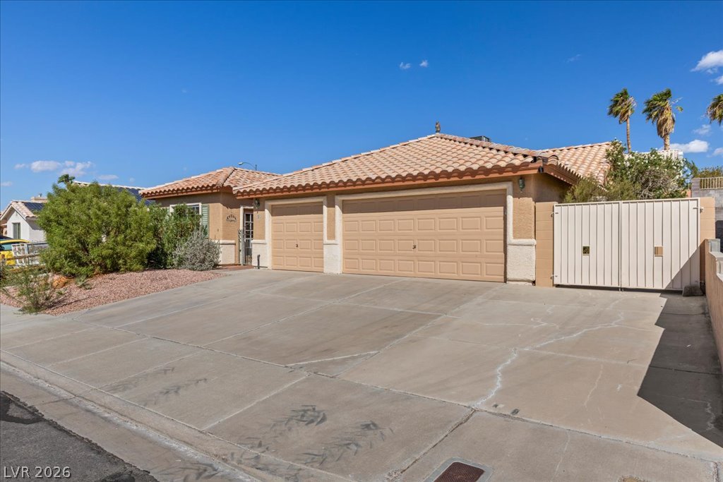 120 Ringlore Drive Property Photo 4