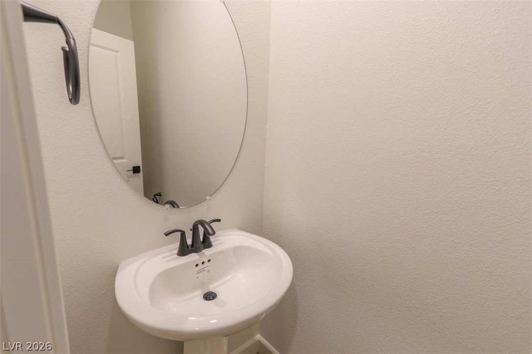 1437 Whistling Kite Street Property Photo 11