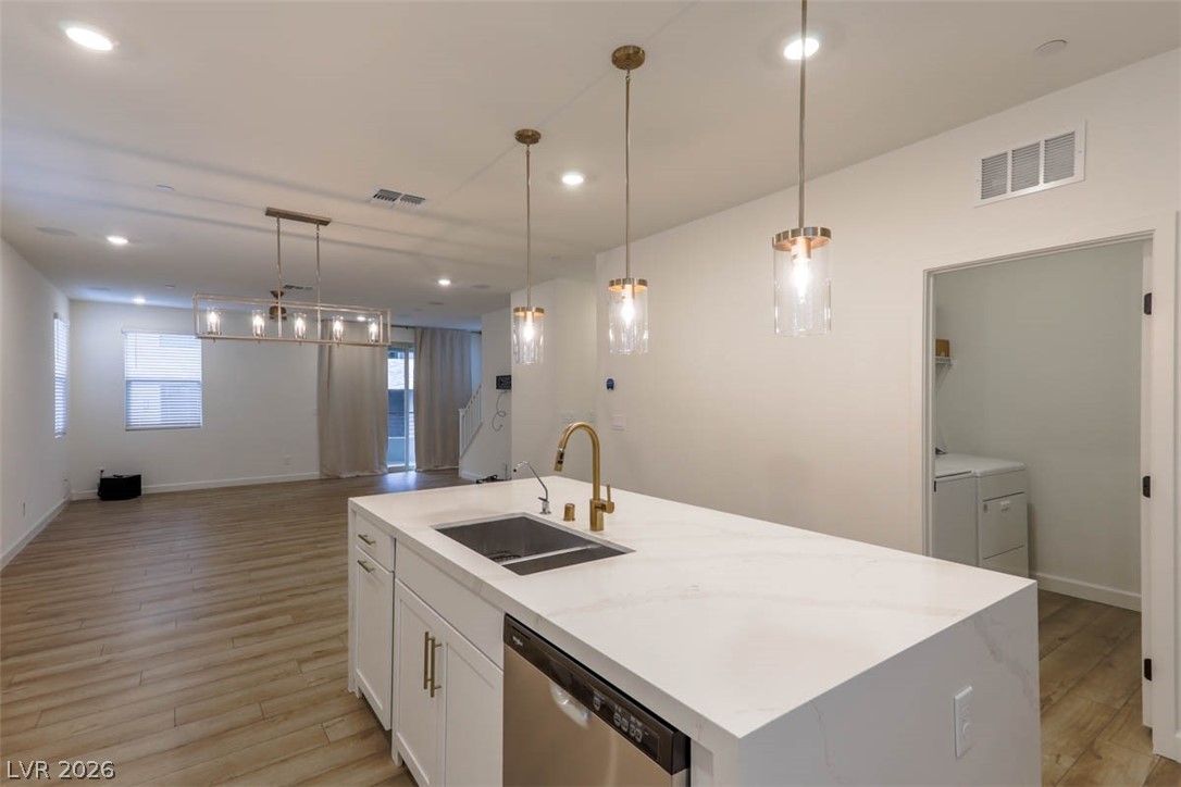 1437 Whistling Kite Street Property Photo 18