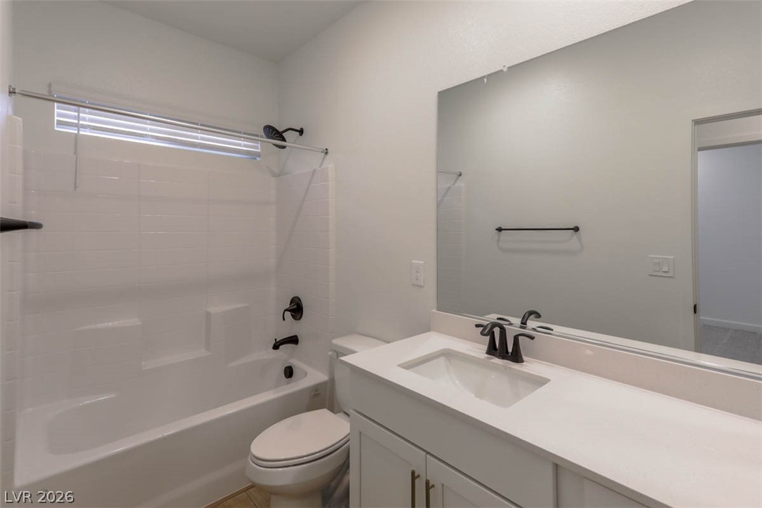 1437 Whistling Kite Street Property Photo 32