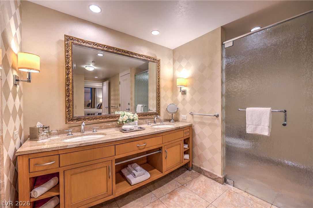 2000 Fashion Show Drive 3807 Property Photo 9