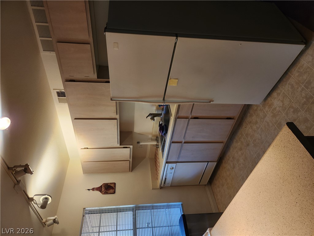 231 West Horizon Ridge Parkway 924 Property Photo 15