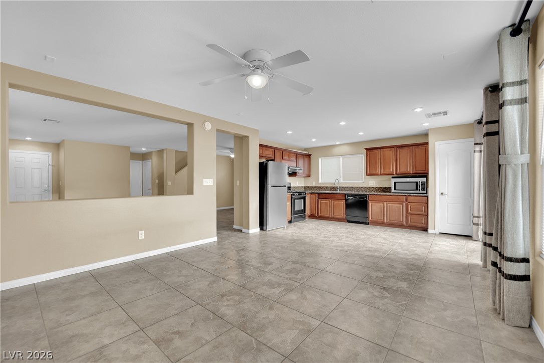 9965 Lorian Street Property Photo 10