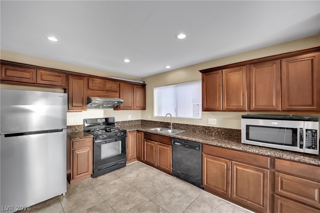 9965 Lorian Street Property Photo 15