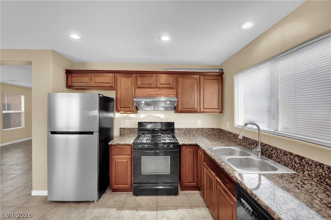 9965 Lorian Street Property Photo 17