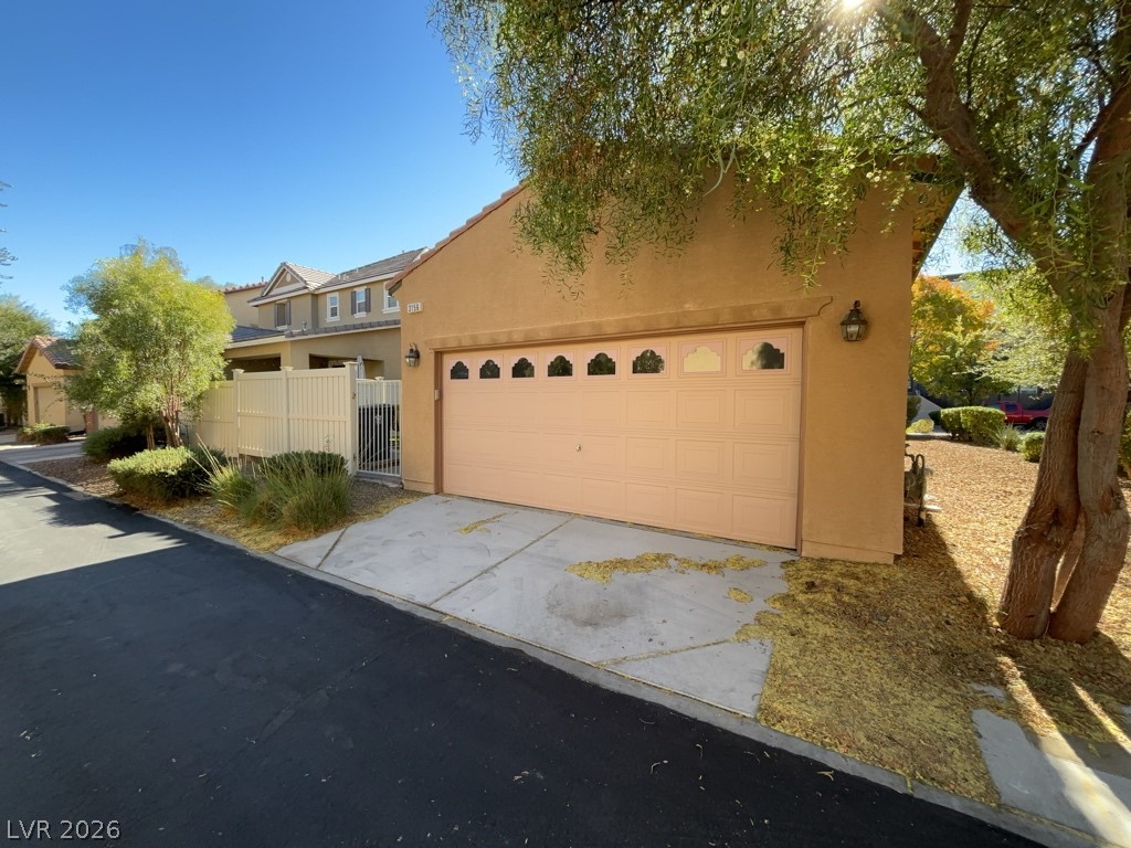 3156 Via Como Property Photo 5