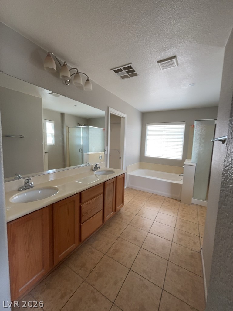 3156 Via Como Property Photo 15