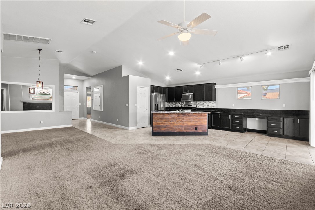 5918 Hills Echo Street Property Photo 12