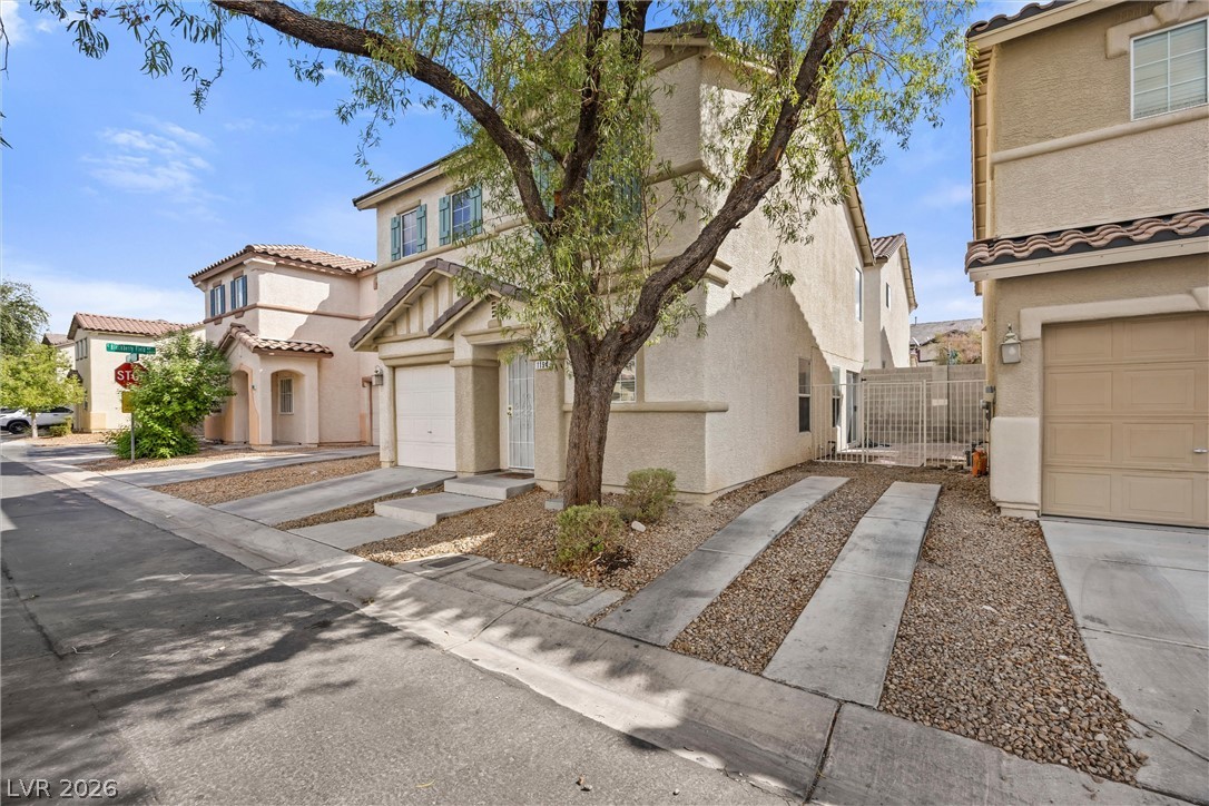 1194 Golden Apple Street Property Photo 2