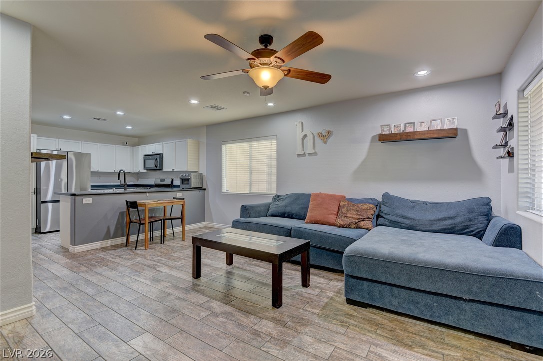 7633 Interlace Street Property Photo 7
