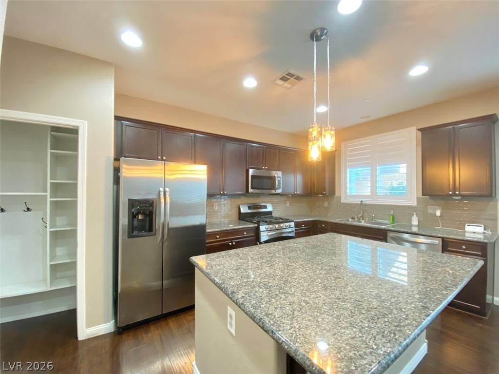 3621 Vino Biano Avenue Property Photo 8