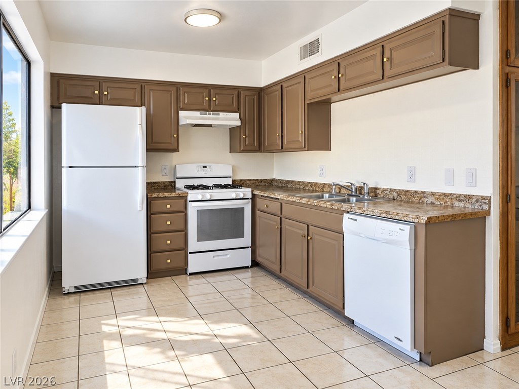 3501 Mercury Street B Property Photo 2